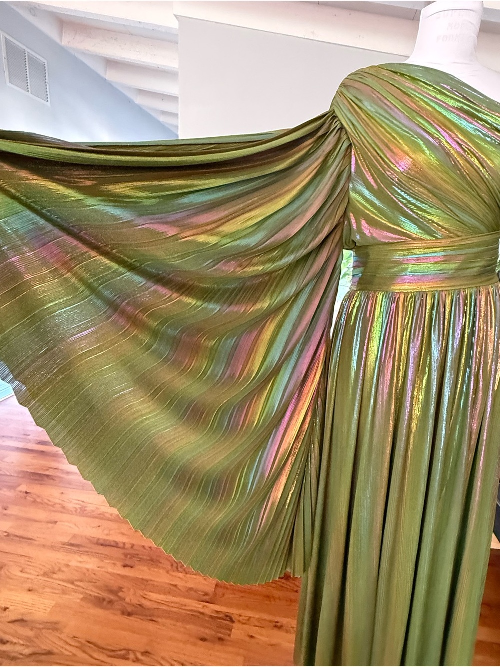 BRONX and BANCO One-Shoulder Metallic Pleated Green Multi Colored Evening Gown M - Picture 6 of 7